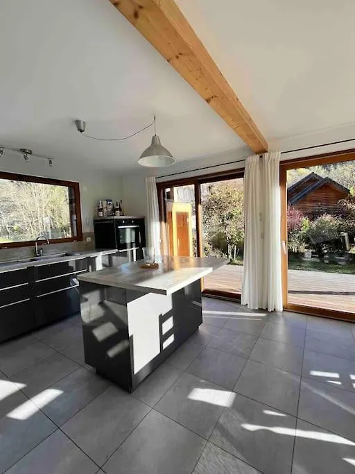 Maison Blanche, Impressive Chalet, Allemond, Bike, Ski, Hike Holiday home Allemont