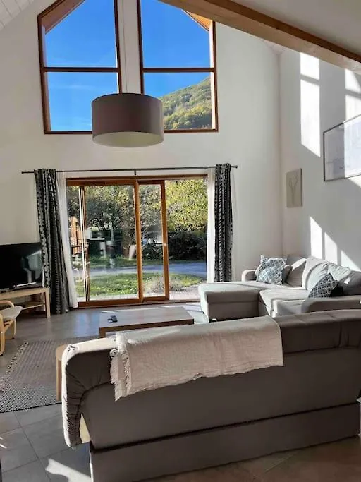 Maison Blanche, Impressive Chalet, Allemond, Bike, Ski, Hike 0*, Allemont France